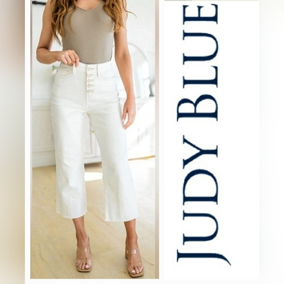 Judy Blue Denim - Judy Blue Wide Leg Crop 5 Button Fly Jeans White Sz 3/26